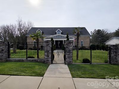 206 Cedar Dr