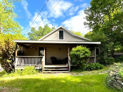 262 Lake Road