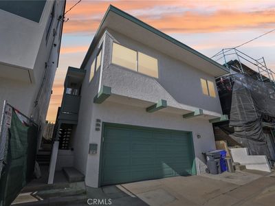 225 9th St