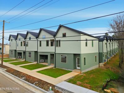 2608 Sevier Ave SE #105