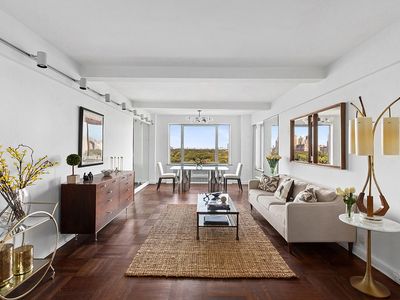 120 Central Park S APT 19A