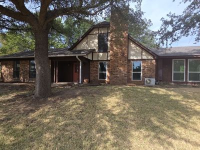 457 Shady Oak Dr