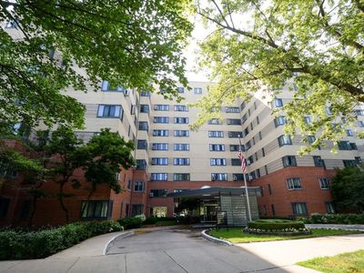 5060 N Marine Dr APT A2