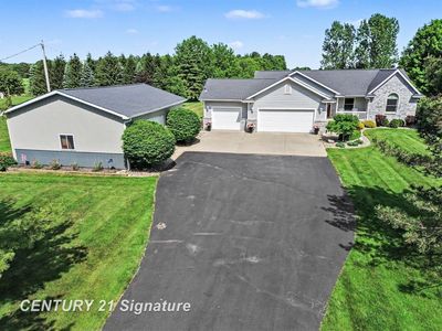 3790 N Gleaner Rd