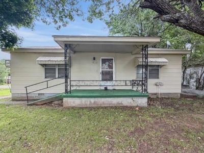 415 N Main St