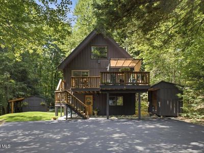 6 Ridgewood Court