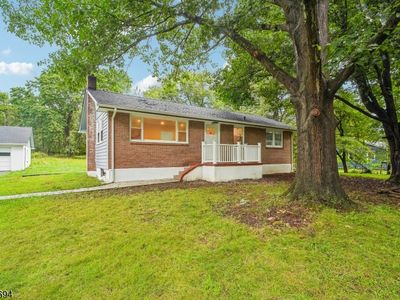 60 Flower Ave