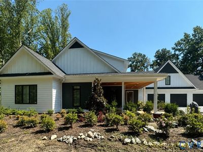 1105 Elizabeth Ln