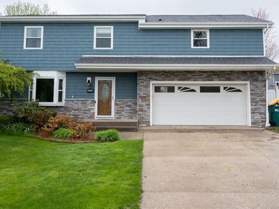2074 Asheboro Dr