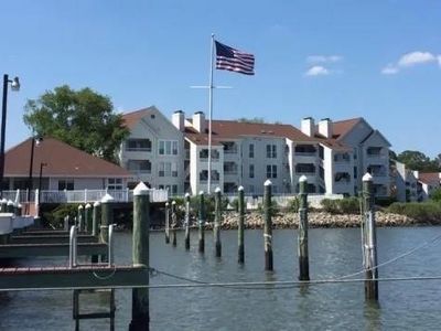 236 Dockside Dr APT B
