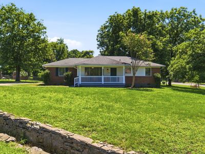 2400 Sandy Dr