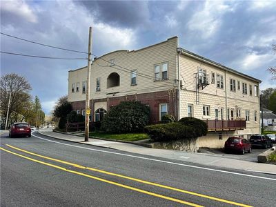 372 Old River Rd