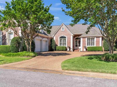 3245 S Avenel Cv