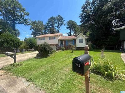749 Parkmoor Cir