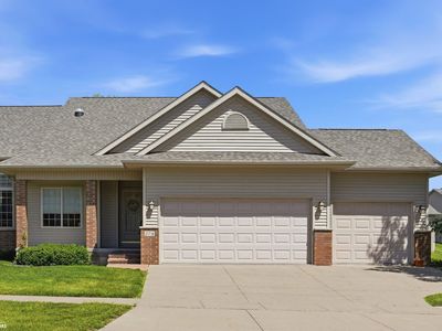 276 Hickory Ct