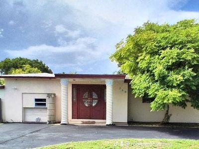 759 S Biscayne River Dr
