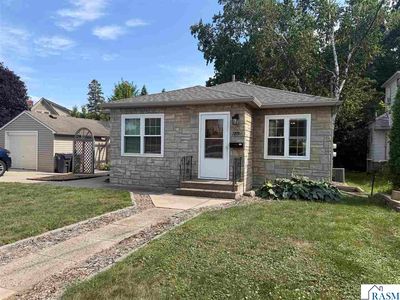 Property at 1219 E Main St, Mankato, MN