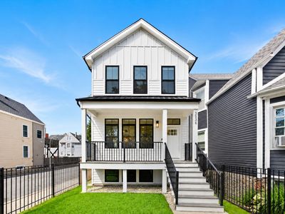 3536 N Albany Ave