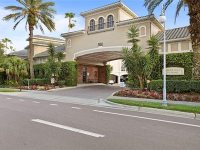 501 Knights Run Ave APT 2218