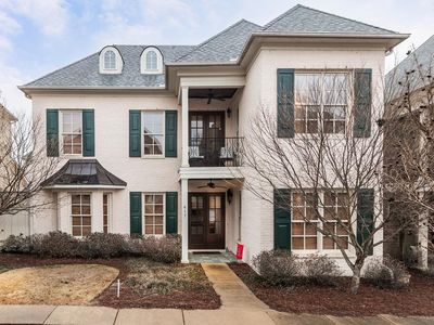 417 Saint Remy Blvd