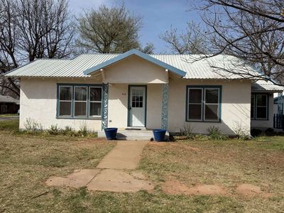 Property at 410 W Reiman St, Seymour, TX