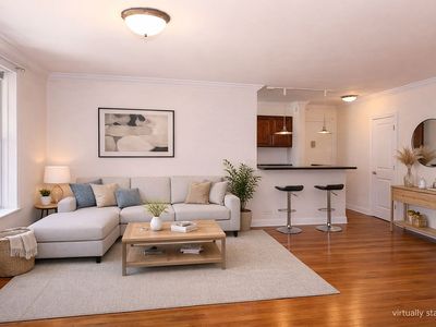 295 Bennett Ave APT 8G