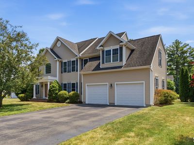 10 Rose Cliff