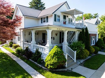 922 White Ave
