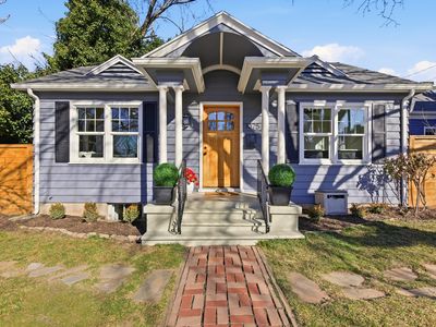 1075 E Princeton Ave