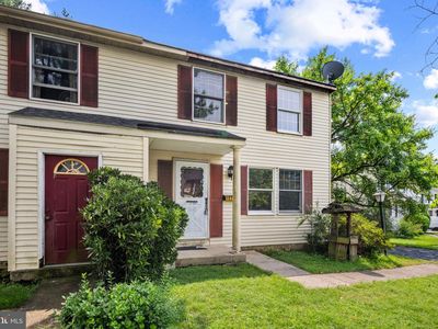 1576 Carey Pl