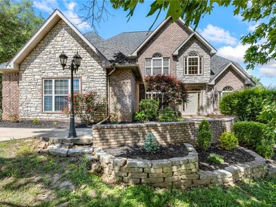 3323 Savannah Dr