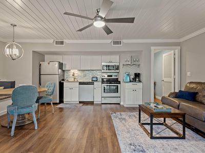 4278 Mariners Watch Dr