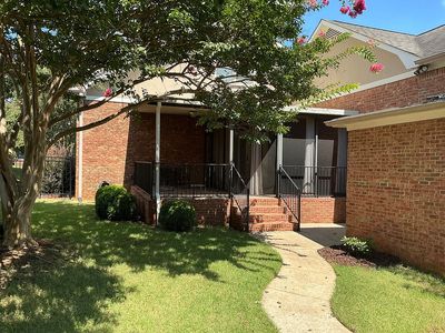119 Oak Brook Cir
