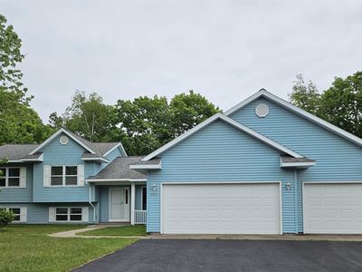 1021 Crestwood Glade