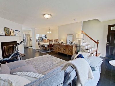 248 Camp Street APT A3