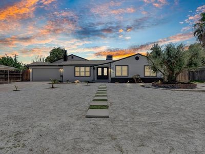 2512 S Linwood Street