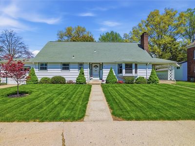 221 E Edgewood Ave