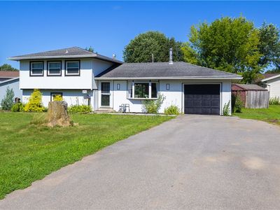 494 Meadowbriar Rd