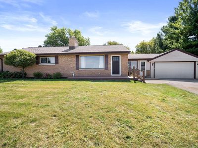 19035 North Hills DRIVE