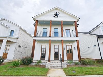 23 Clark Blvd
