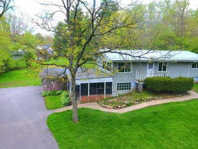 Property at 7620 Birchmont Dr, Chagrin Falls, OH
