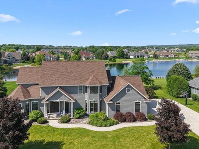 1093 SPRING LAKE DRIVE