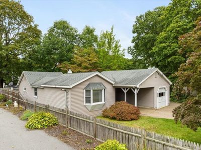 18 Bay View Dr