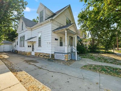 109 S Front St