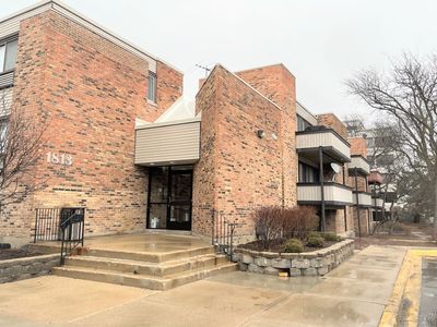 1813 Hemlock Pl APT 305