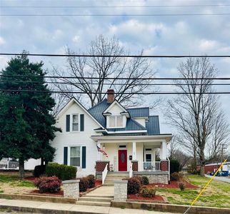 200 N 4th St