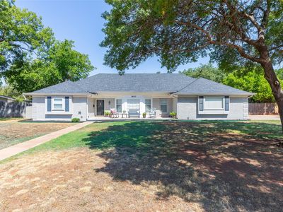 1842 Elmwood Dr
