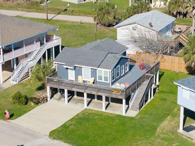 4211 Surf Dr