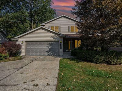 4104 4104/4108 Stonegate Dr