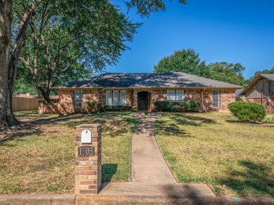 1805 Northpark Cir